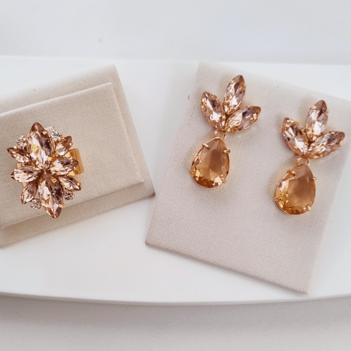 KIT ANEL COM BRINCO LUNNA NUDE DOURADO