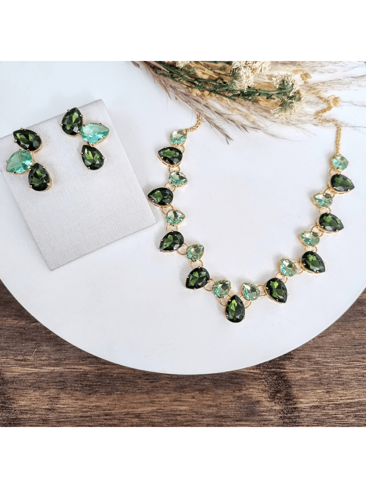 KIT COLAR COM BRINCO MIA Cor:TONS DE VERDE