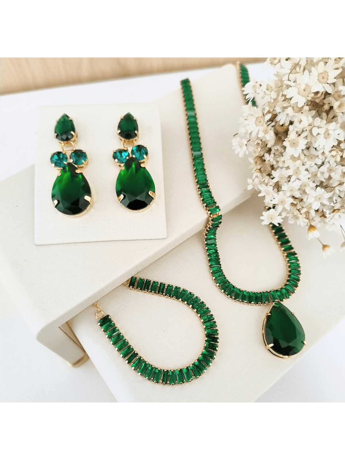 KIT COLAR, BRINCO E PULSEIRA VERDE PRIN Cor:ESMERALDA