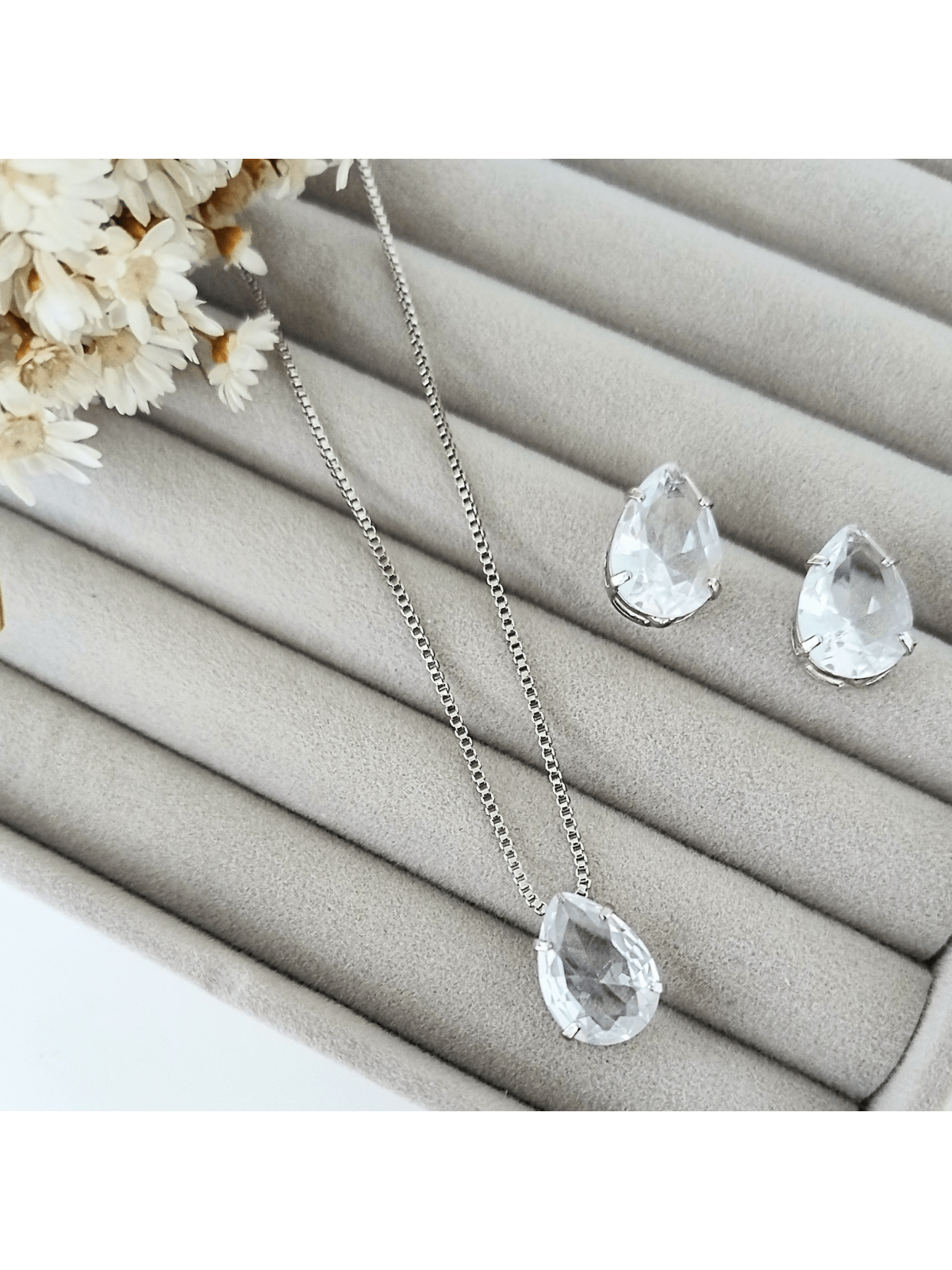 KIT COLAR COM BRINCO GOTINHA CRISTAL ZIRCONIA PRATA Cor:cristal