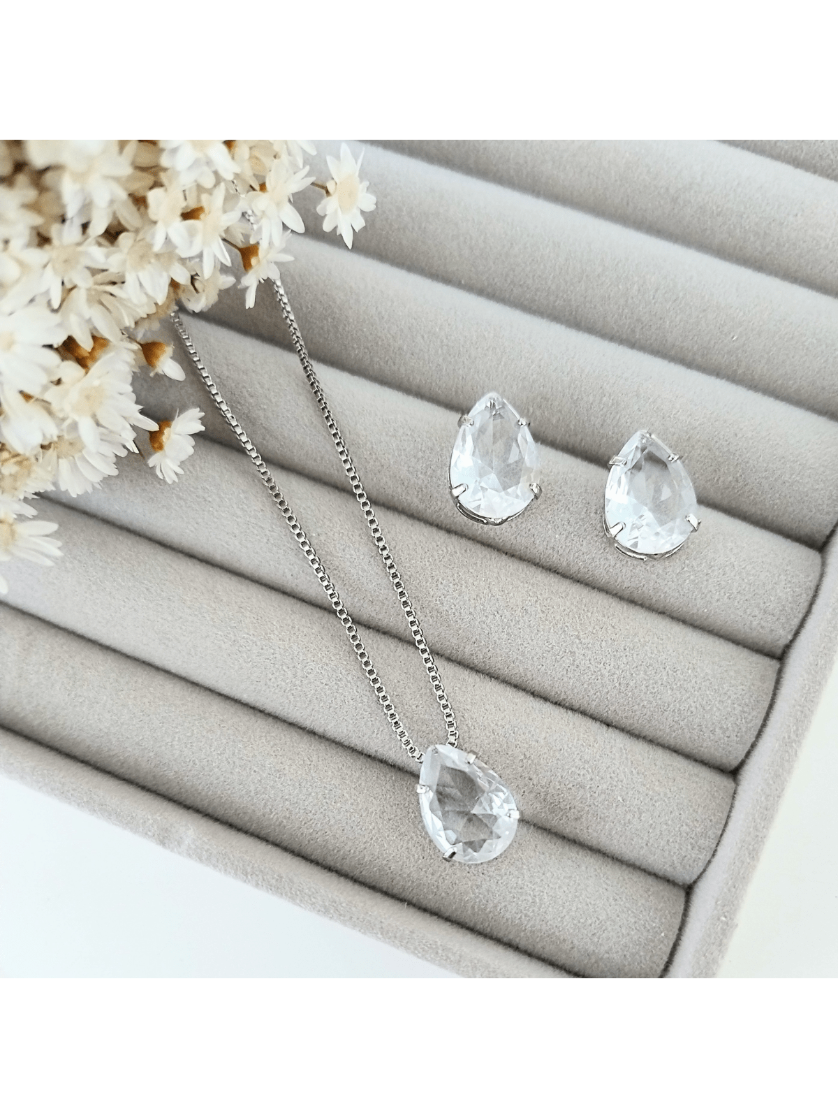 KIT COLAR COM BRINCO GOTINHA CRISTAL ZIRCONIA PRATA Cor:cristal