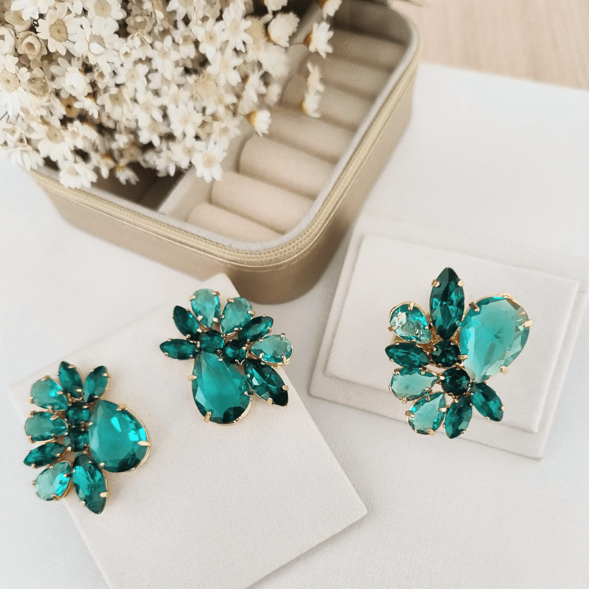 KIT ANEL COM BRINCO MARTHA TONS DE VERDE Cor:TONS DE VERDE