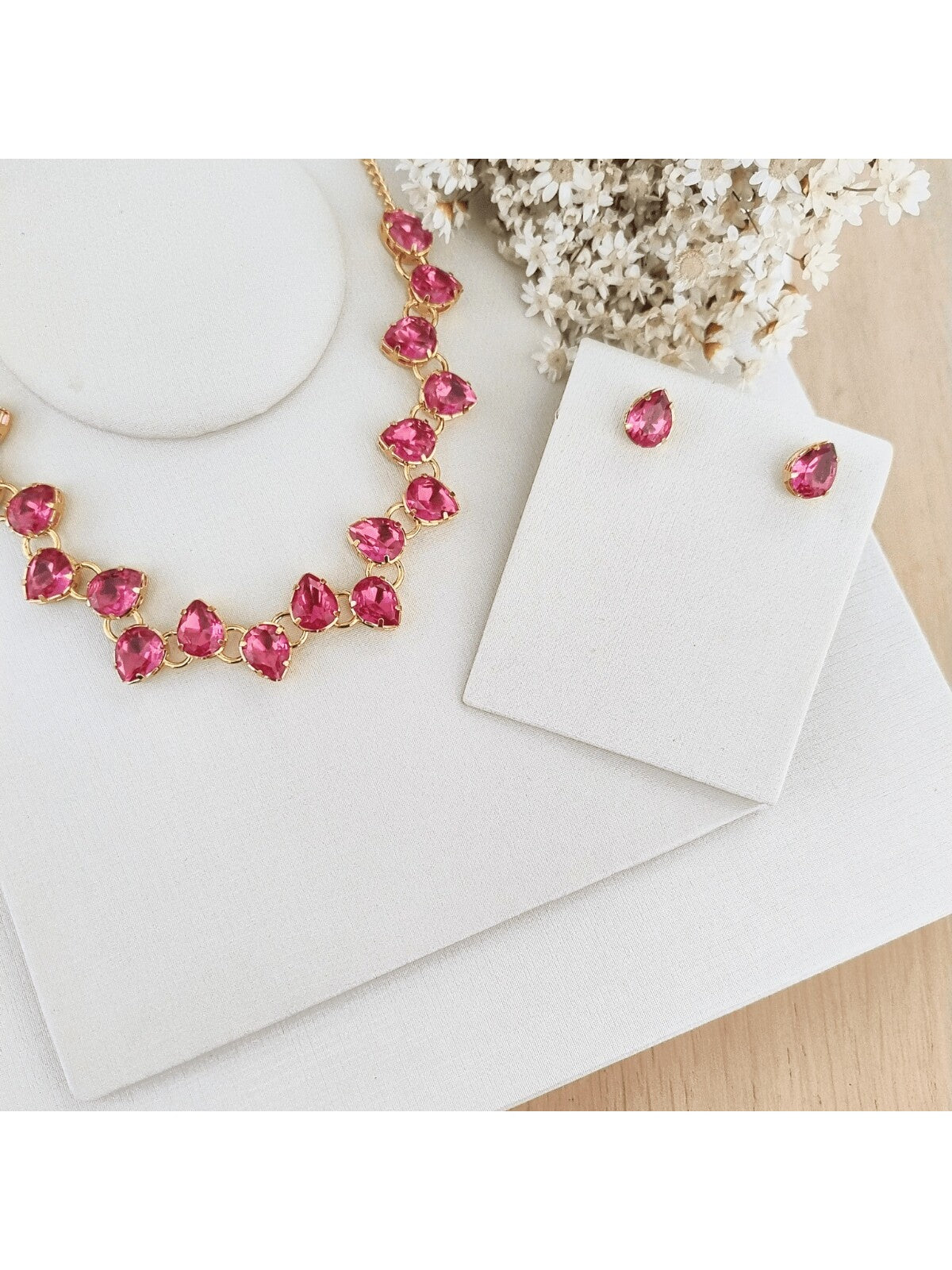 KIT COLAR COM BRINCO MANAUS DE ZIRCONIA BANHO OURO Cor:Rosa chiclete