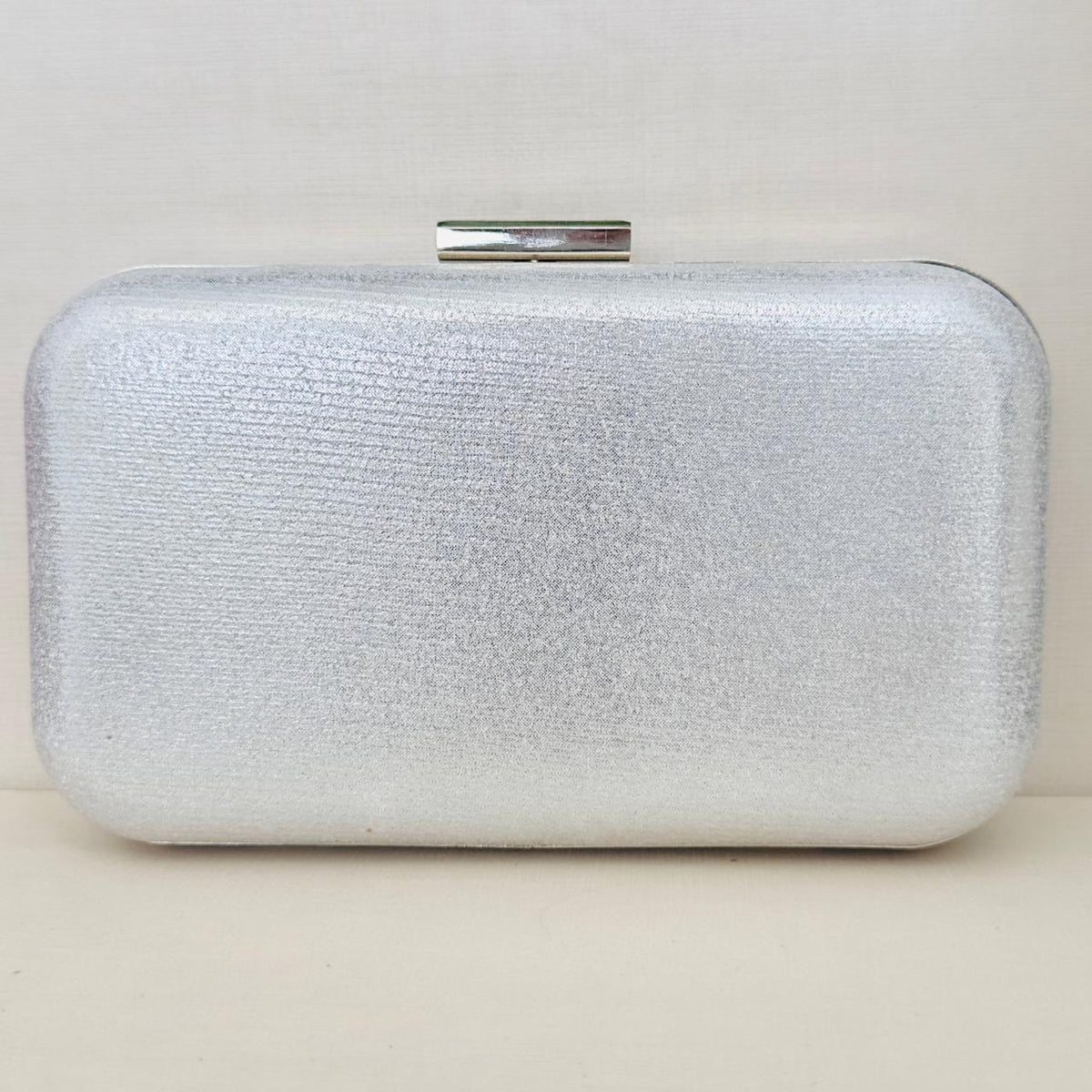 Clutch Brilhosa Prata