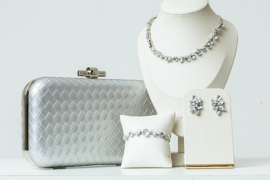 Kit 4 Peças Clutch, Brinco, Pulseira e Colar Blair Cristal Prata