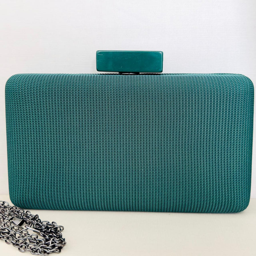 Clutch Verde Escura com Detalhe Ônix