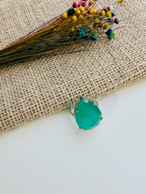 Anel Diamond Verde de Zirconia Tamanho 17 Banho de Prata