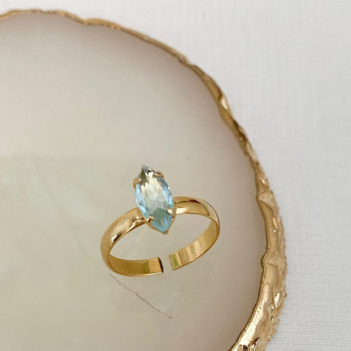 Anel De Navete Azul Em Zirconia Dourado