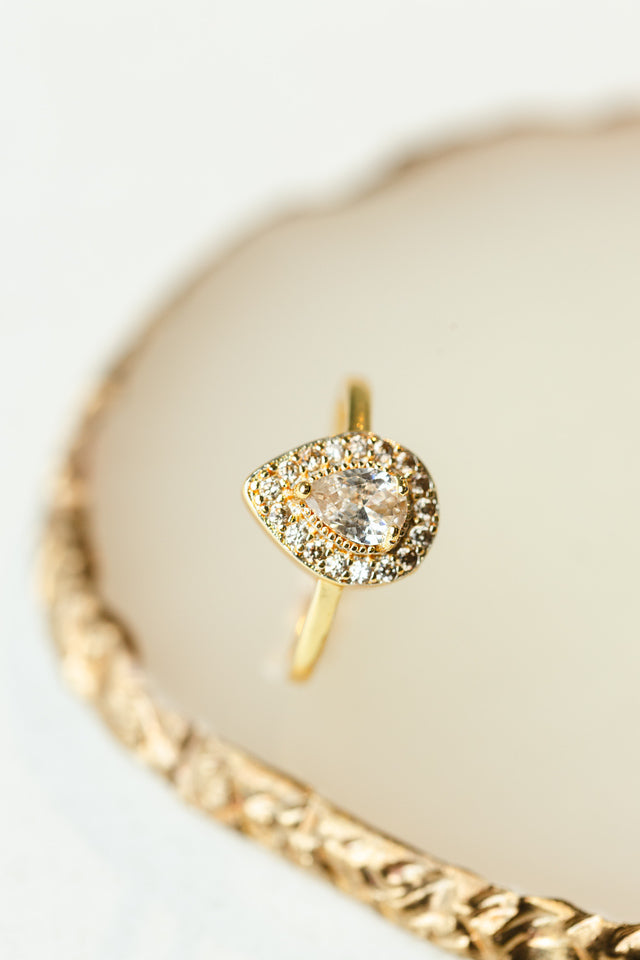 Anel Solitário Gota de Zircônia Cristal | Dourado Tamanho:21