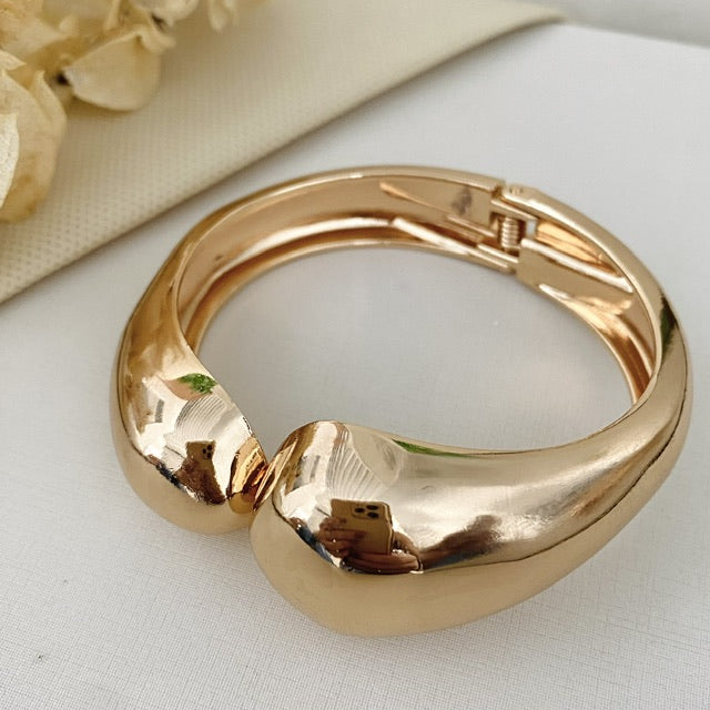 Bracelete Duas Pontas Dourado