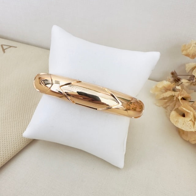 Bracelete Geométrico Trabalhado Dourado