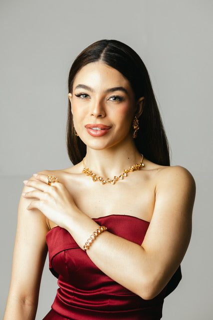 Bracelete Gotinha Alice de Zircônia Nude Dourado Ajustável