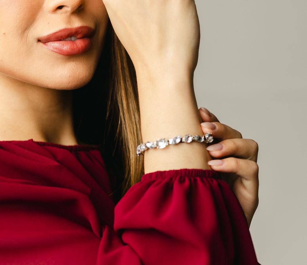 Bracelete Ajustável Urze de Zircônia Cristal Banho Prata