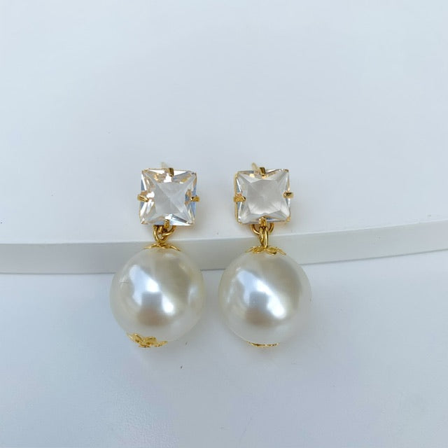 Brinco de Pérolas com Zircônia Cristal