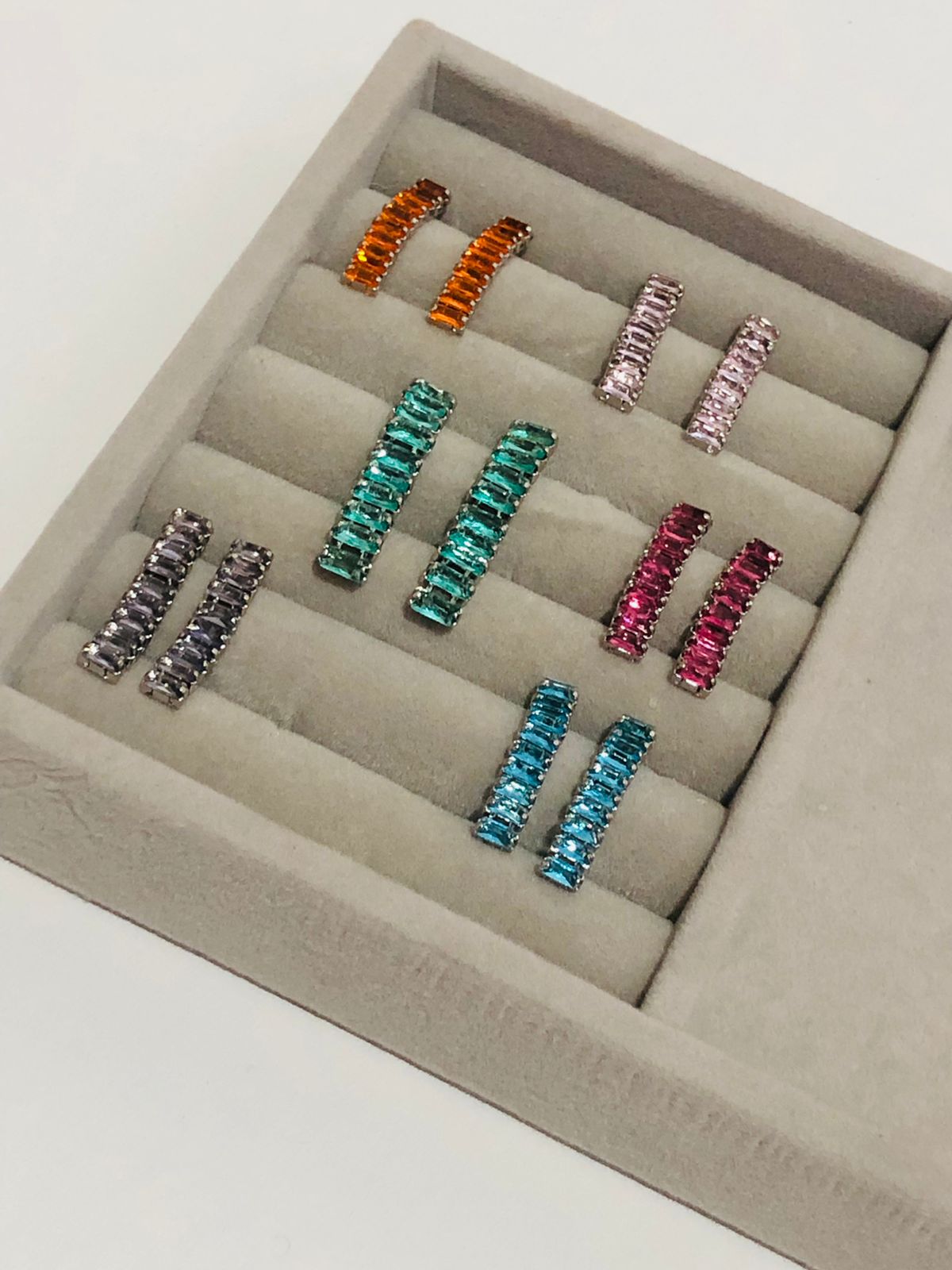Brinco de Zircônia Rafas Collor