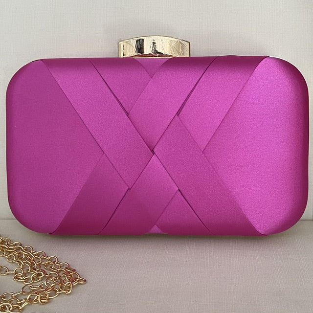 Clutch Arredondada de X Fúcsia