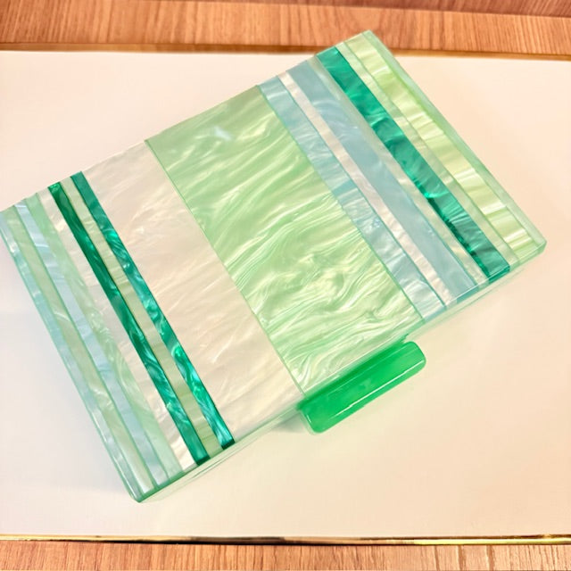 Clutch Madrepérola Menta com Listrada