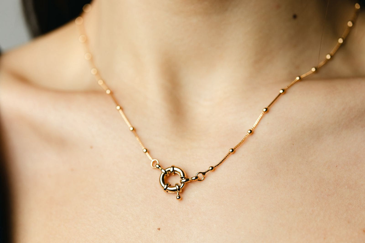 Colar Corrente de Bolinha com Fecho Boia Dourado