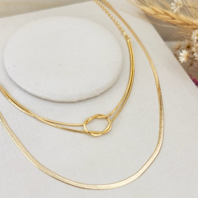 Colar Duplo Nó com Fita Dourado
