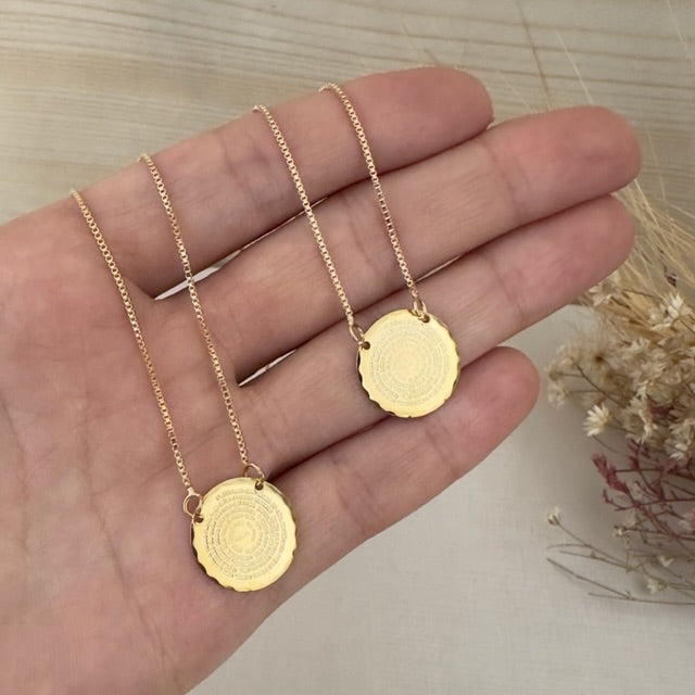Colar Escapulário Oração do Pai Nosso Dourado