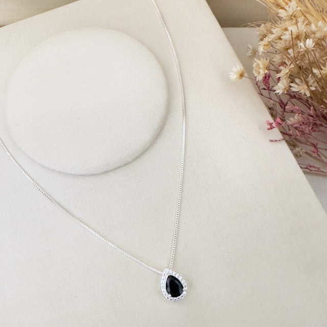 Colar Gota Preto Cravejada com Zircônia Prata