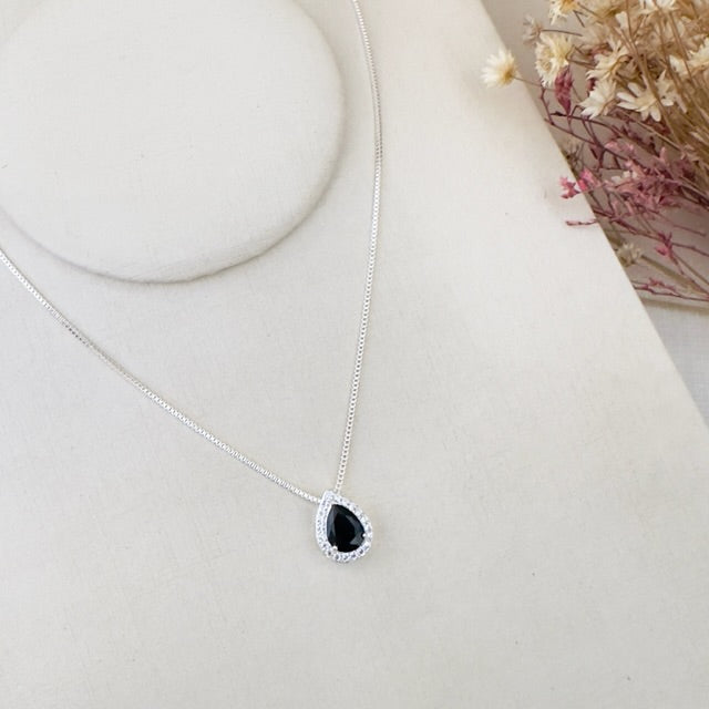 Colar Gota Preto Cravejada com Zircônia Prata