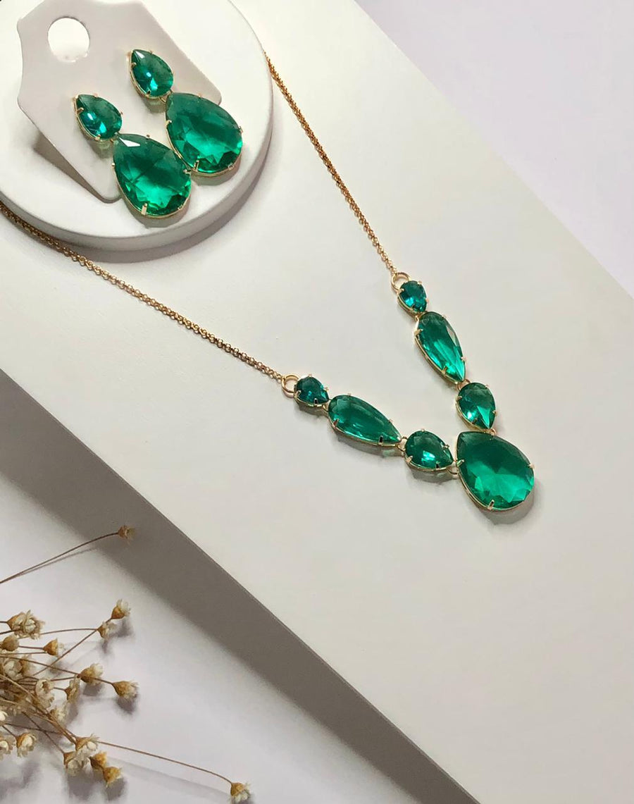 Composição de Brinco com Colar Manu