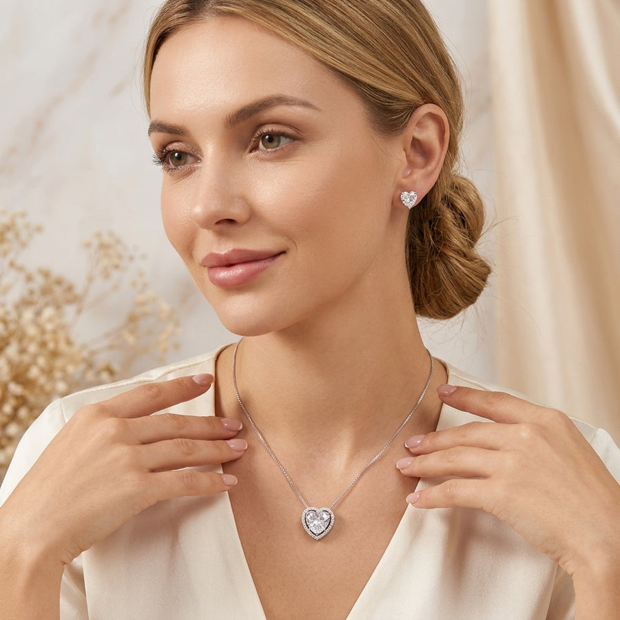Kit Brinco e Colar Coração de Zircônia Cristal Banho Prata