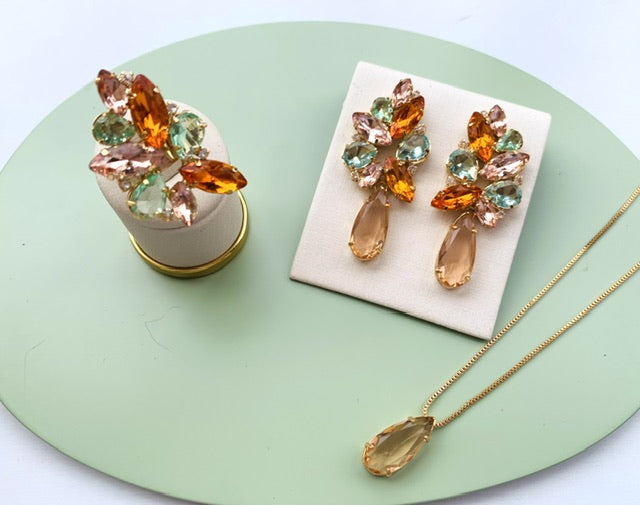 Kit Anel Regulavél , Brinco e Colar Josy Tons de Menta com Laranja