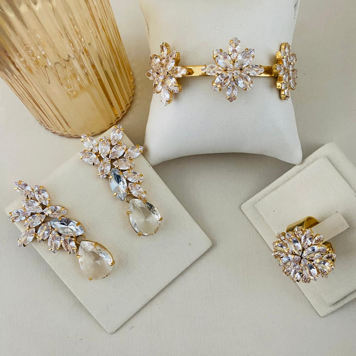 Kit Brinco, Anel Regulavel e Bracelete Diane Cristal De Zircônia Banho Dourado