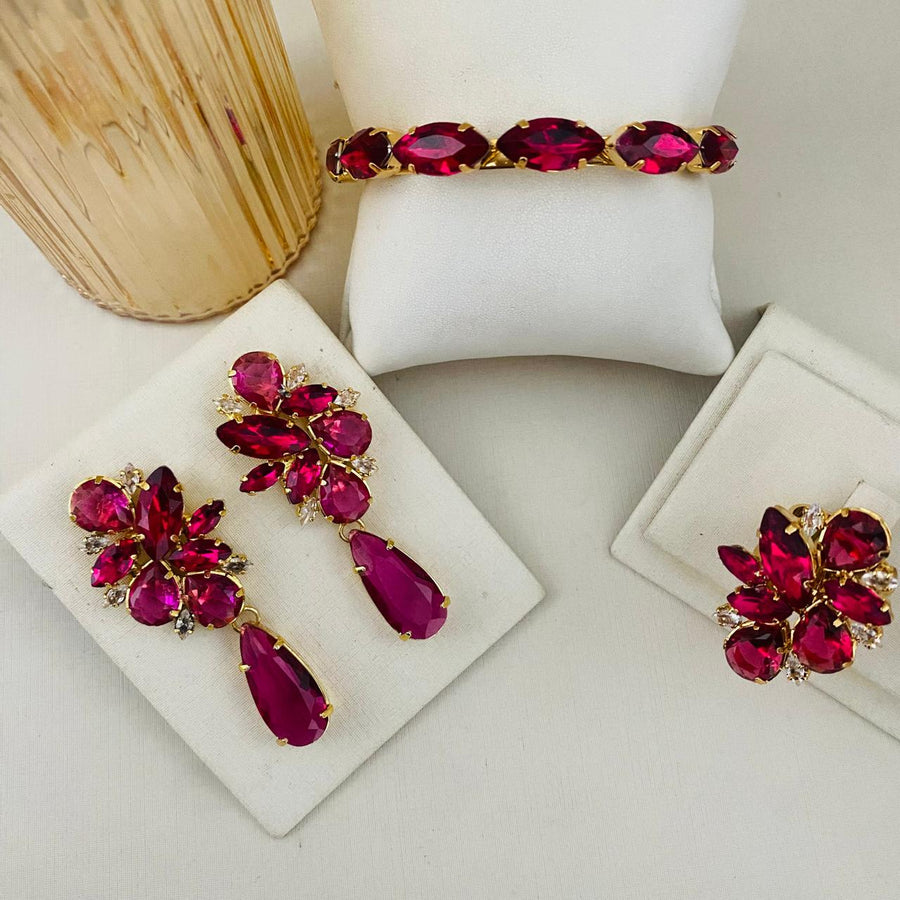 Kit Brinco, Anel Regulavel e Bracelete Liz Fucsia Dourado