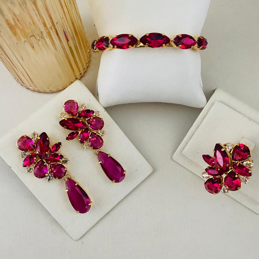 Kit Brinco, Anel Regulavel e Bracelete Liz Fucsia Dourado