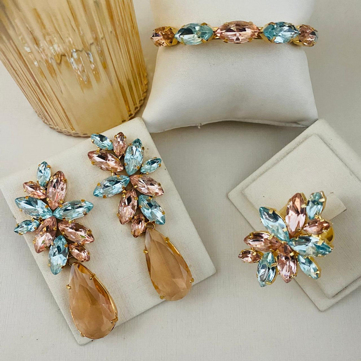 Kit Brinco, Anel Regulavel e Bracelete Londres Nude com Menta