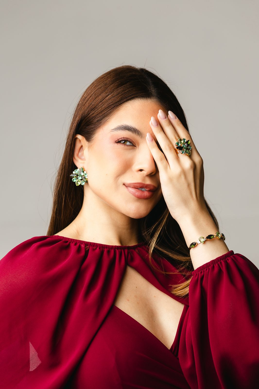 Kit Brinco, Anel Regulável e Bracelete Manhattan de Zircônia Tons de Verde Banho Dourado