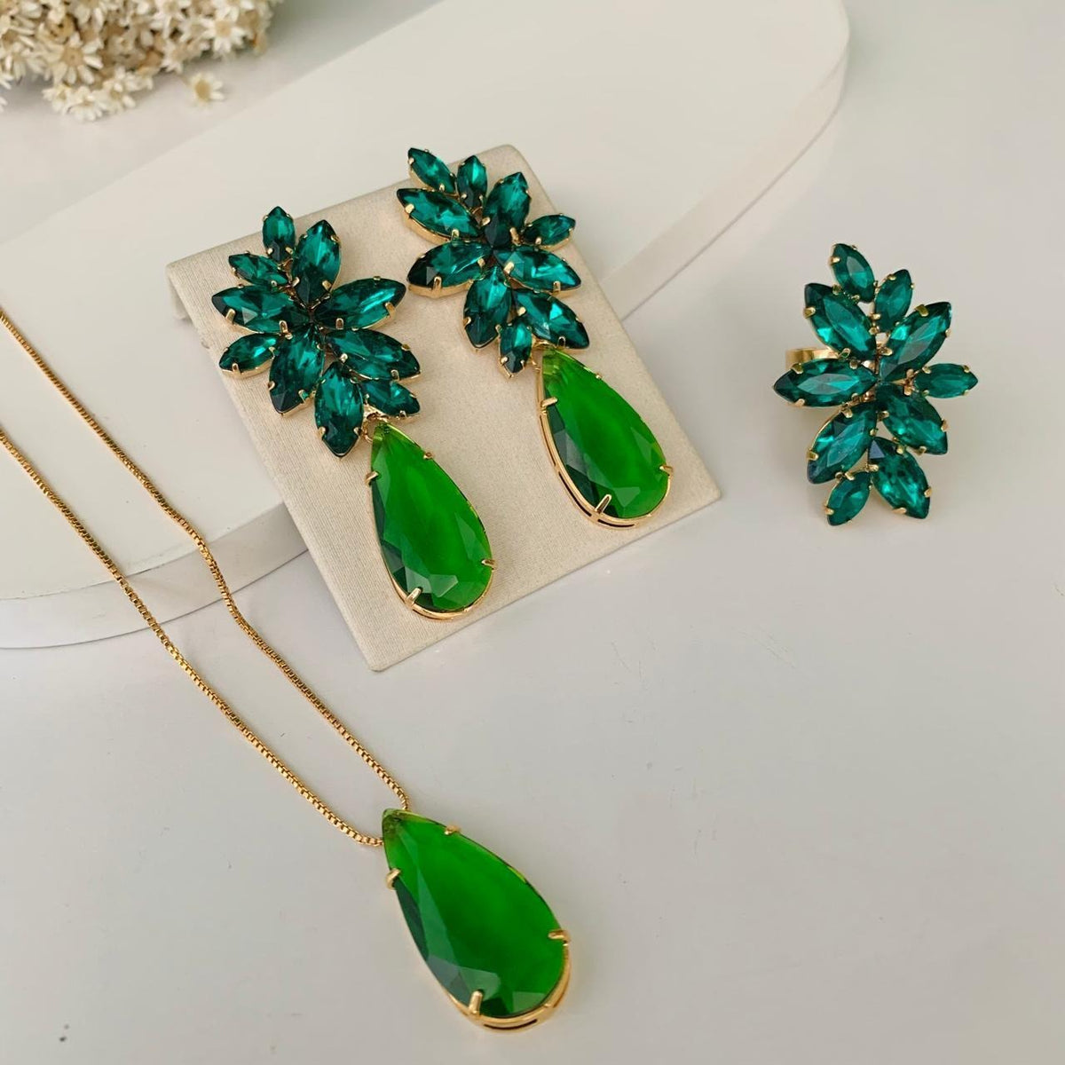 Kit 3 Peças Brinco, Colar e Anel Regulável Londres Verde Esmeralda Dourado