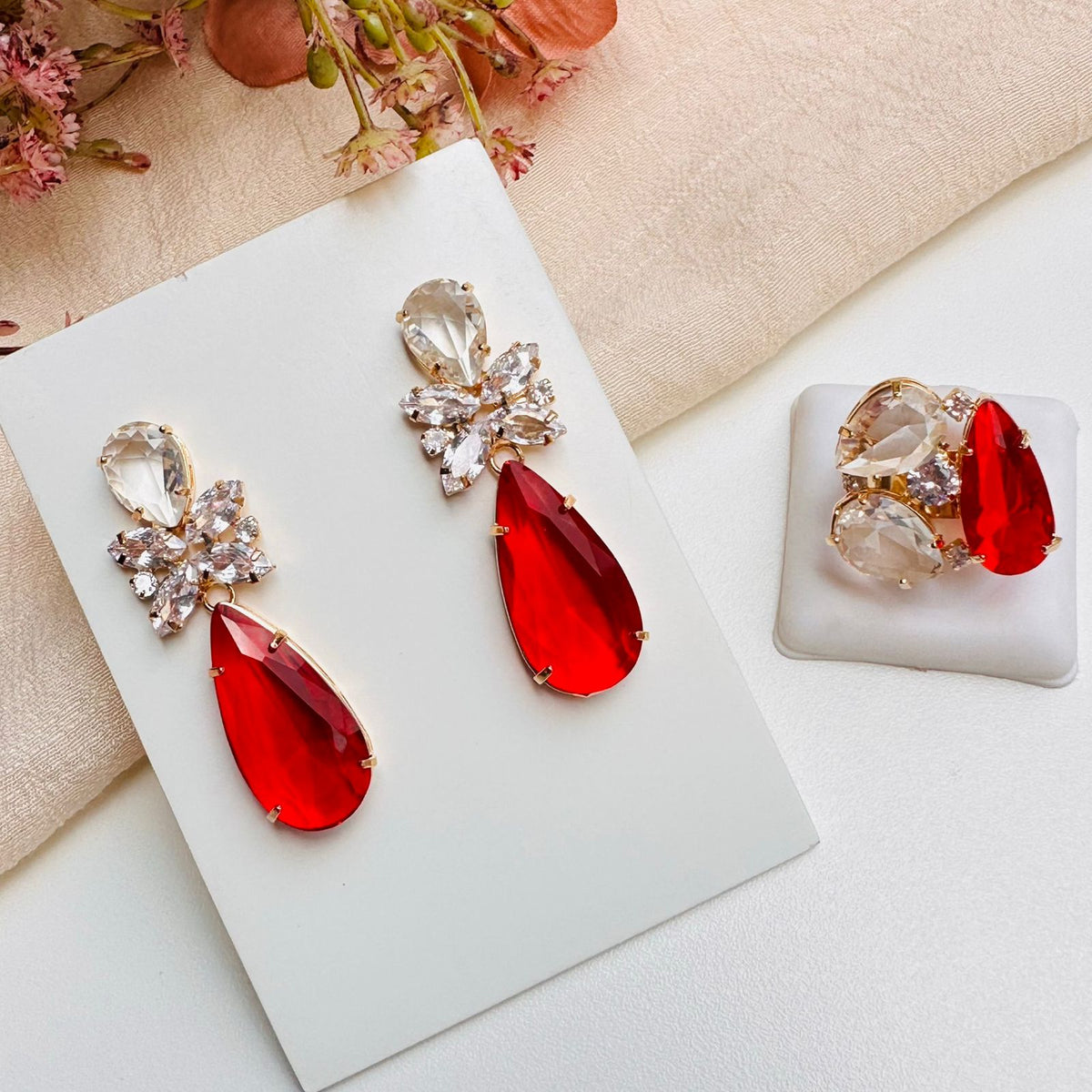 Kit Brinco com Anel de Zircônia Jaque - Cristal com Vermelho