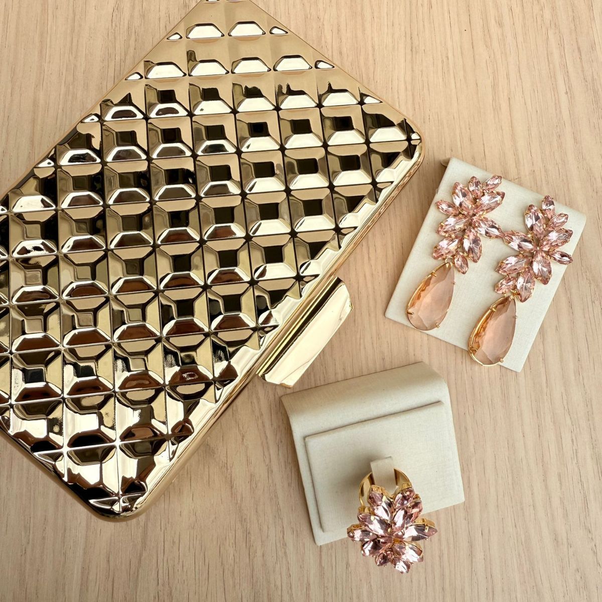 Kit Brinco e Anel Regulável Londres Nude + Clutch