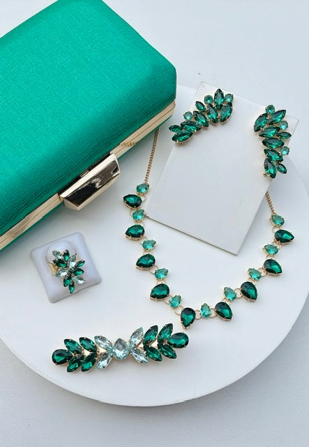 Kit Clutch Ear Cuff, Colar, Presilha e Anel Regulável Tons de Verde Tauá Dourado