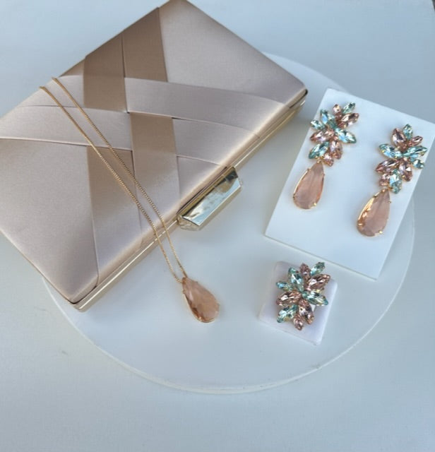 Kit Clutch, Brinco, Colar e Anel Regulável Londres Nude com Azul Dourado