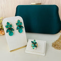 Kit Clutch, Anel Regulável e Brinco Kelly Tons de Verde Dourado
