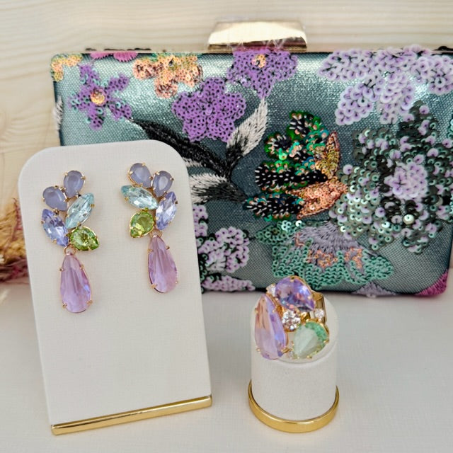 Kit Clutch Bordada, Brinco e Anel Regulável Bianca Tons de Verde Menta e Lilás Dourado