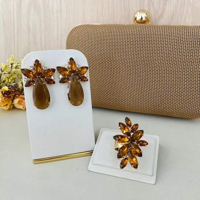 Kit Clutch, Brinco e Anel Regulável Exuma Tons de Marrom Dourado