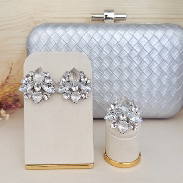 Kit Clutch, Brinco e Anel Regulável Manhattan de Zircônia Cristal Prata