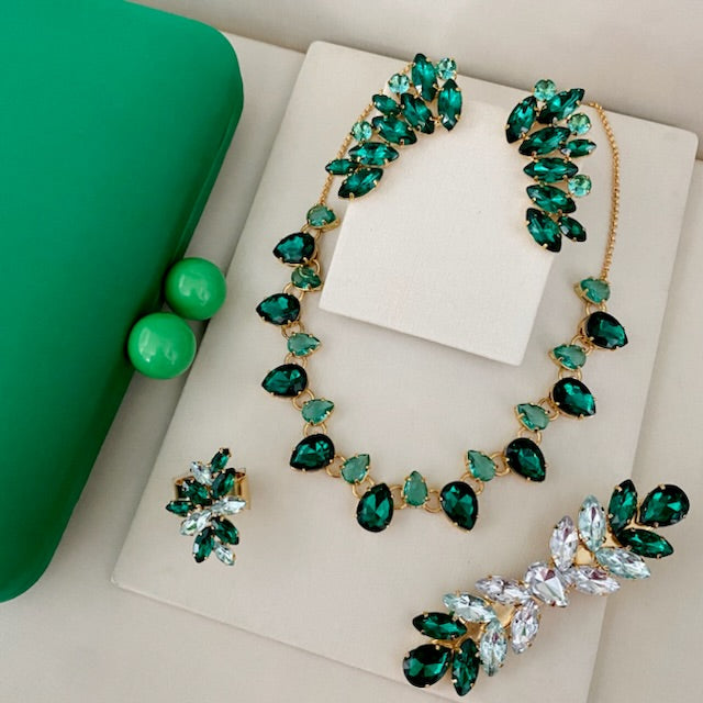 Kit Clutch Ear Cuff, Colar, Presilha e Anel Regulável Tons de Verde Tauá Dourado