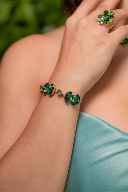 Kit Colar, Brinco, Anel e Pulseira Verde com Turmalina Jade
