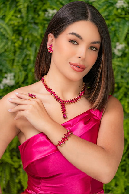 KIT COLAR, BRINCO, BRACELETE E ANEL REGULÁVEL ROSA PINK ARIEL