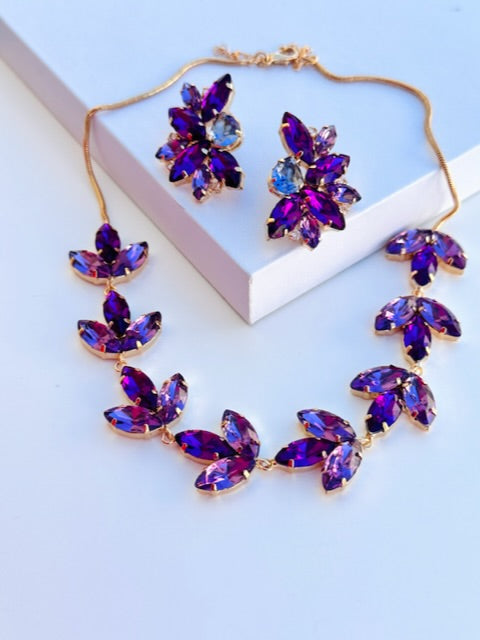 Kit Colar de Navete e Brinco Meia Lua em Tons de Roxo