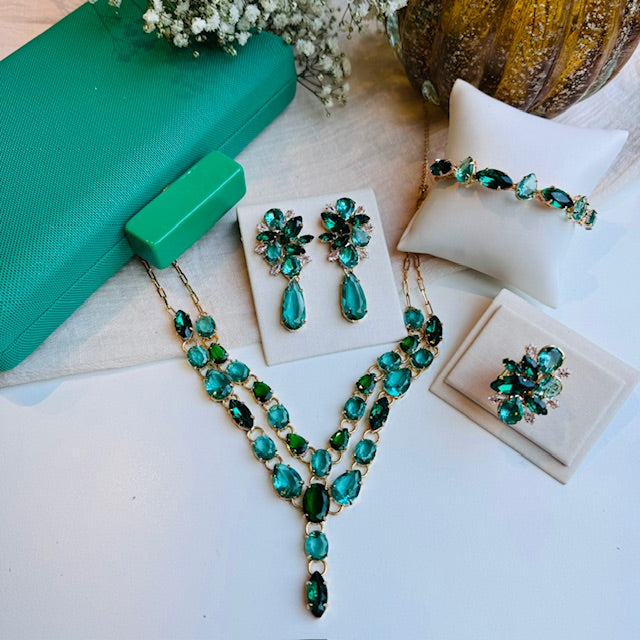 Kit Colar duplo, Brinco, Anel Regulável, Bracelete e Clutch Tons de Verde Virgínia