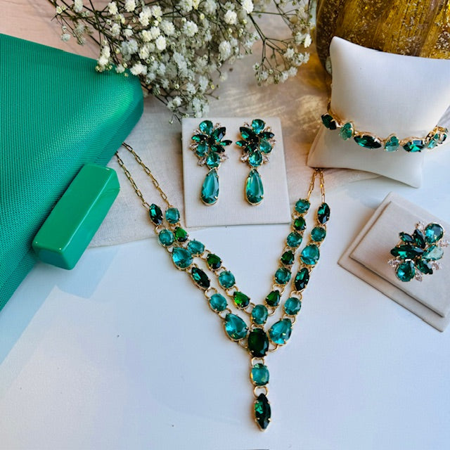 Kit Colar duplo, Brinco, Anel Regulável, Bracelete e Clutch Tons de Verde Virgínia