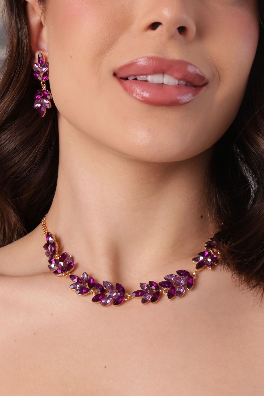 Kit Colar e Brinco em Pedraria Tons de Roxo Dominique